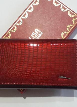 Кошелек кожаный лаковый женский красный на кнопке с монетницей внутри на защелке balisa b826-3