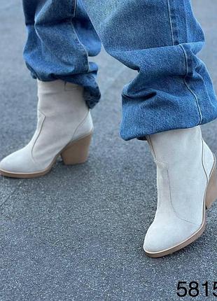 Женские ботинки казаки материал замш цвет беж размер 36 (23,5 см) (58151)