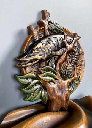 Картина из дерева, панно "рыбак и щука"