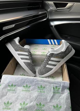 Мужские качественные кроссовки adidas gazelle gray white,легкие модные яркие качественные кроссовки ,спортивны2 фото