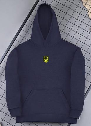 Темно-синее худи pobedov с желтой наклейкой "герб"
