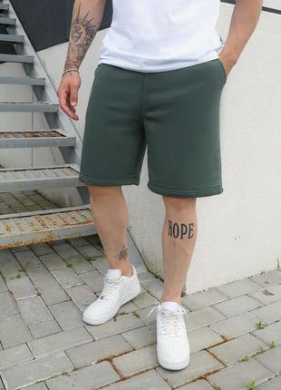 Зелені чоловічі трикотажні шорти staff green