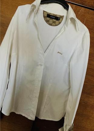 Стильна біла сорочка