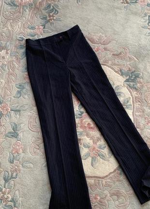 Штани класичні облягаючі костюмні з стрілками чорні сині в полоску прямі утягуюче брендові zara