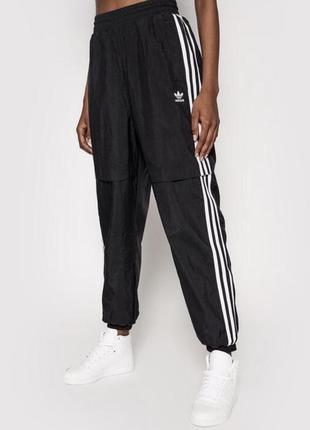 Спортивные штаны adidas decorarlos джоггеры черные адидас широкие с лампасами нейлон