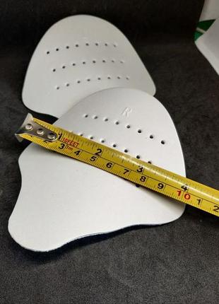 Вставки у верхню частину для зберігання форми взуття універсальні антидеформаційні білий