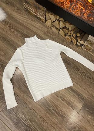 Джемпер кофта біла на замку 7