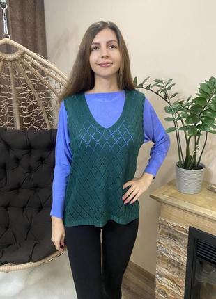 Безрукавка нова зелена