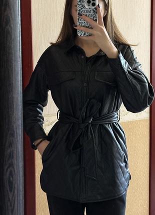 Жіноча курточка