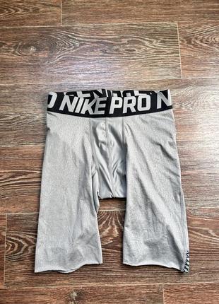 Компрессионные шорты nike dry-fit