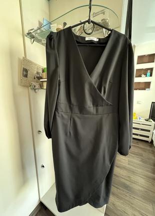 Черное платье