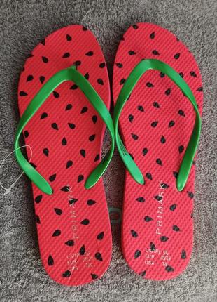 Вьетнамки с арбузом