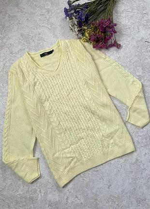 Свитер вязаный желтый