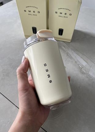 Термочашка smeg термокружка