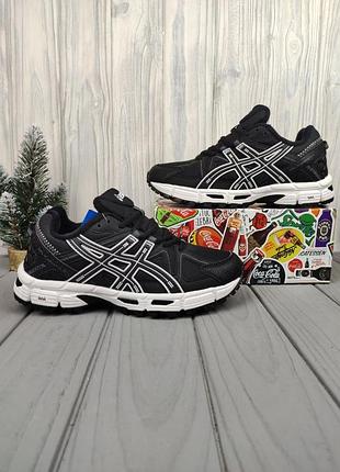 Кроссівки  asics