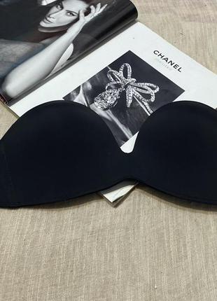 Intimissimi базовий чорний бюст без шлейок