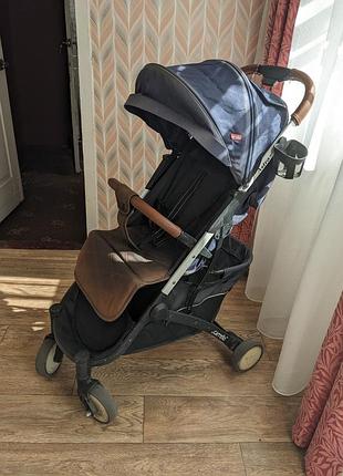 Прогулянкова коляска carrello astra