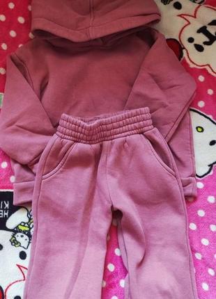 Теплый костюм для девочки