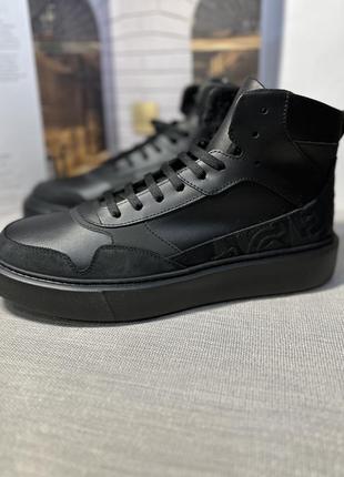 Теплі черевики iceberg