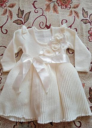Платье на девочку