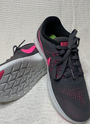 Кросівки для бігу nike free run