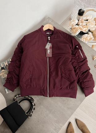 Крутой бомбер в трендовом цвете