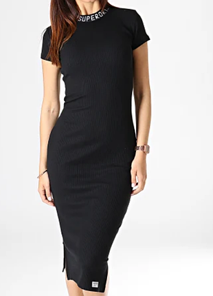 Новое облегающее платье миди с надписью superdry