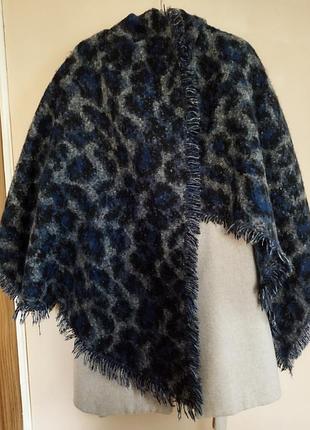 Великий шарф шаль