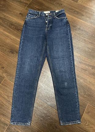 Джинси на ґудзиках