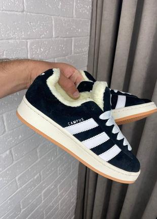 Зимние женские кроссовки adidas campus winter fur black white адидас кампус черного с белым цветами мех