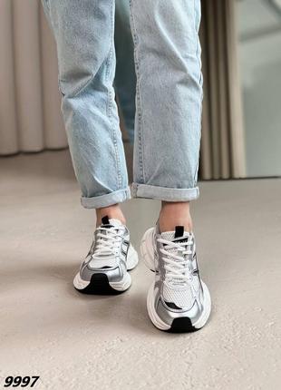 Белые серебряные женские спортивные кроссовки тканые текстильные на утолщенной подошве кроссовки в спортивном стиле7 фото