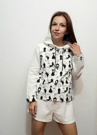 Фланелева жіноча піжама худі і шорти з малюнком котів, розмір 42/xs
