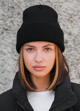 Черная стильная шапка женская, универсальная шапка теплая на зиму с отворотом, молодежные осенние шапки