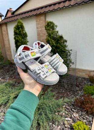 Світловідбиваючі босоніжки