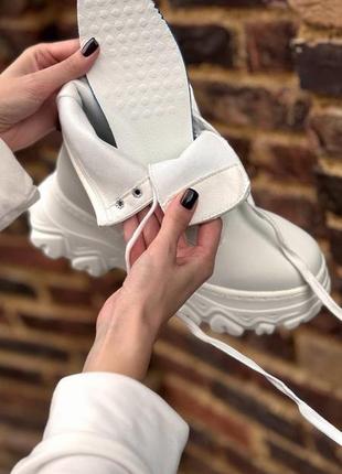 Черевики жіночі, білі черевички