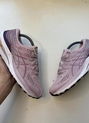 Кросівки asics gel-kayano 28