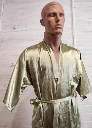 Нежный цвета стальной оливы пеньюар