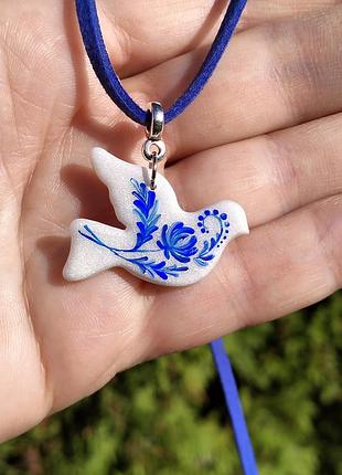 Подвеска голубка
