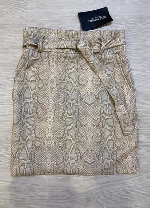 Новая юбка в змеиный принт, prettylittlething, s