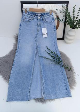 Джинсова спідниця  міді від zara, розмір xs