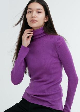 Гольф в рубчик из мериносовой шерсти uniqlo