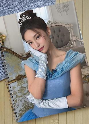 Скетчбук єджі yeji ітзі itzy на пружині 30 аркушів
