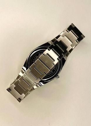 Мужские кварцовые часы poedagar 930 золотые с металлическим браслетом