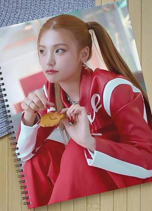 Скетчбук єджі yeji ітзі itzy на пружині 30 аркушів