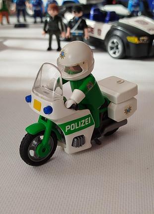 Playmobil  3983 geobra 
сотрудник гаи на мотоцикле "полиция" (1998 г.) винтаж.