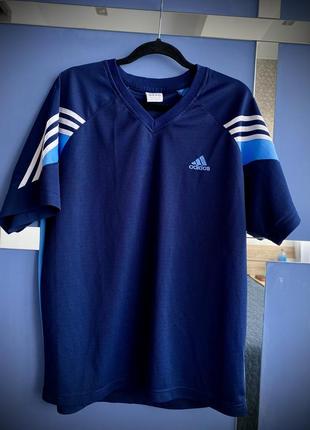 Спортивна футболка adidas