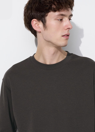 Футболка uniqlo (467825)