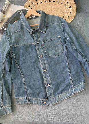 Джинсова куртка levis