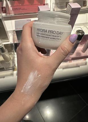 Зволожуючий крем з гіалуроновою кислотою kiko milano