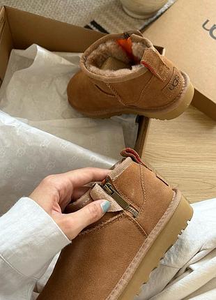Ugg 8